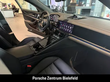 Car image 33