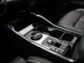 Car image 33