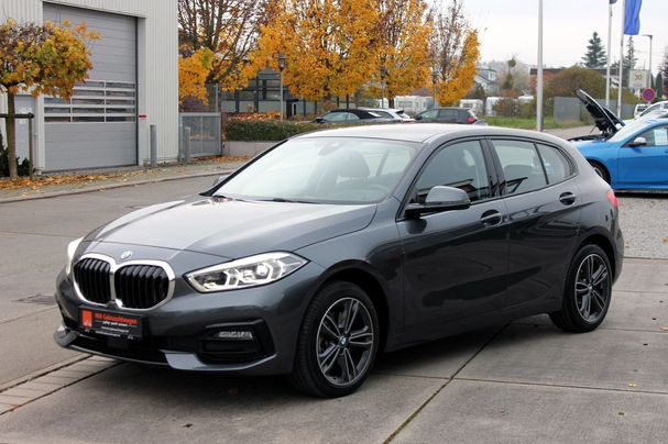 BMW 118i Sport Line 100 kW image number 1