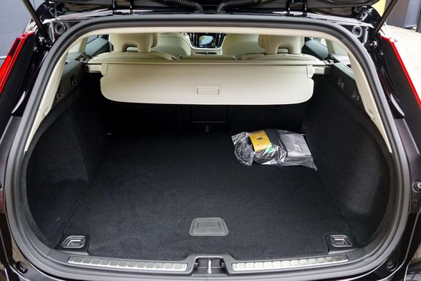 Volvo V60 B3 Essential 120 kW image number 8