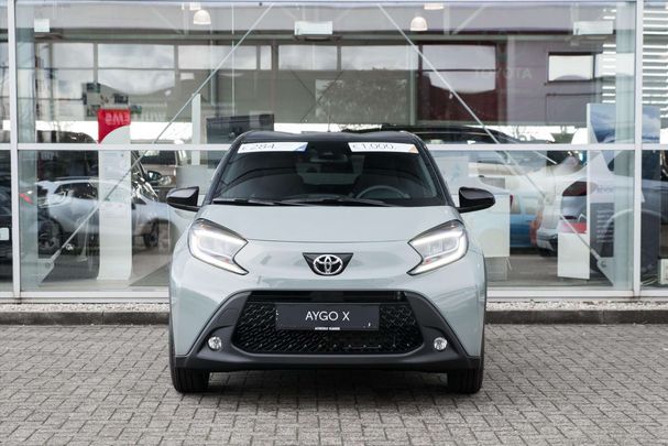 Toyota Aygo X 1.0 VVT-i 53 kW image number 3