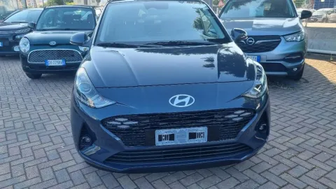 Car image 4