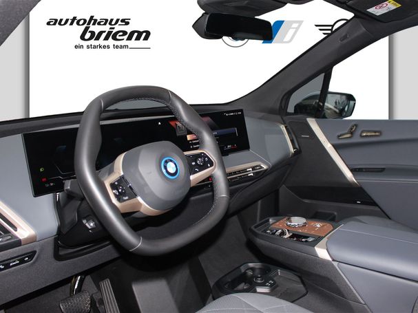 BMW iX xDrive40 240 kW image number 5