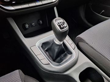 Car image 22