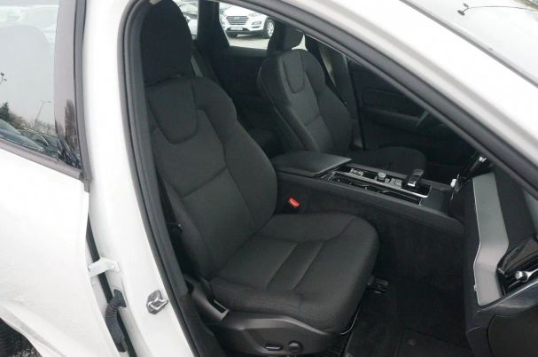 Volvo XC60 145 kW image number 28