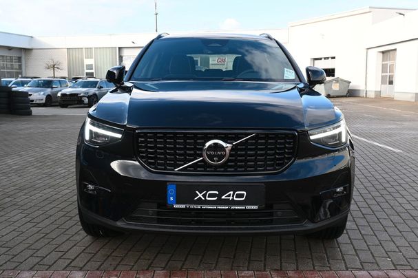 Volvo XC40 B4 Dark DKG Ultimate 145 kW image number 8