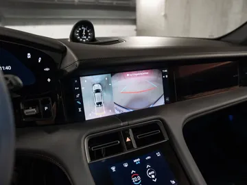 Car image 37