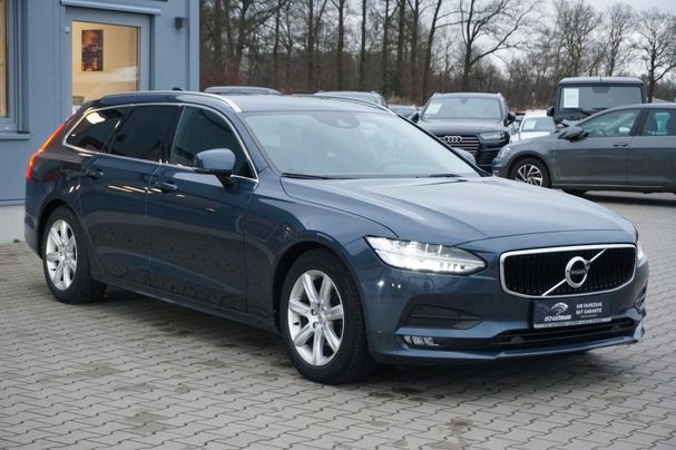 Volvo V90 D4 Momentum 140 kW image number 3