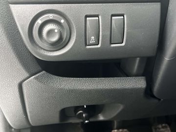 Car image 31