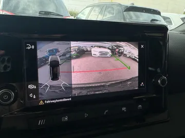 Car image 33