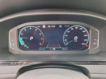 Car image 36