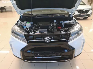 Car image 6