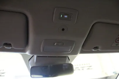 Car image 47