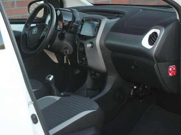 Toyota Aygo 53 kW image number 30