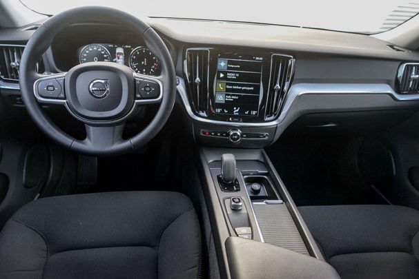 Volvo V60 B3 Momentum 120 kW image number 12