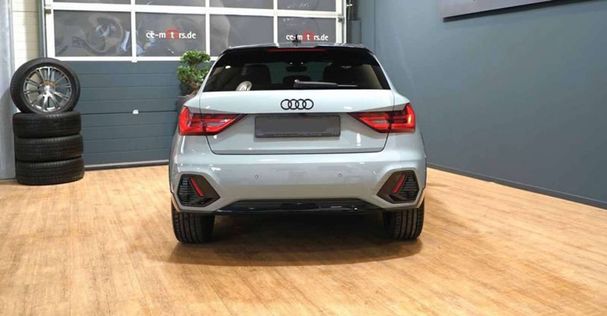 Audi A1 30 TFSI S tronic S-line Allstreet 81 kW image number 3