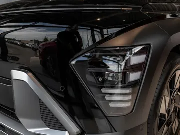 Car image 27