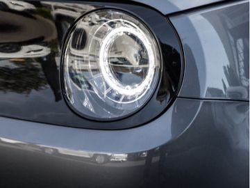 Car image 27