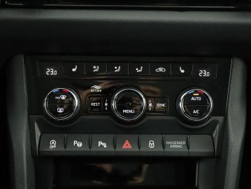 Car image 33