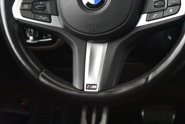 BMW 520i Touring 135 kW image number 25