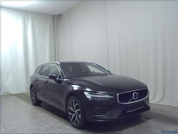 Volvo V60 D3 Momentum 110 kW image number 2