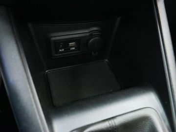 Car image 35