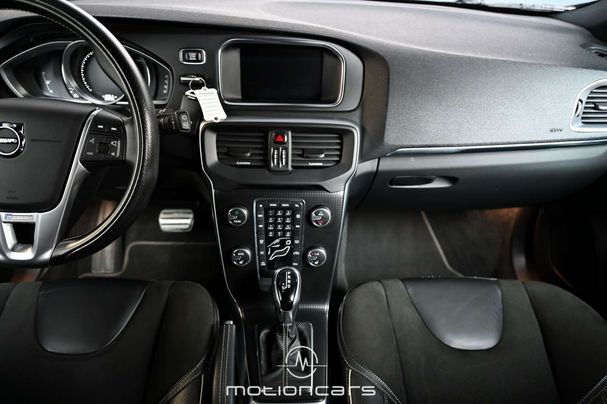 Volvo V40 D2 Momentum 88 kW image number 14