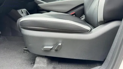 Car image 31