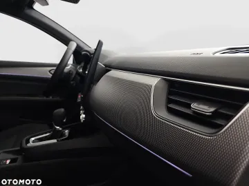 Car image 37