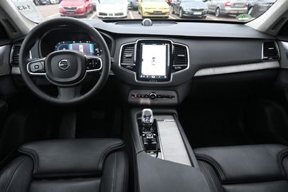 Car image 26