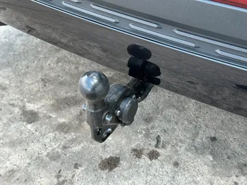 Car image 48