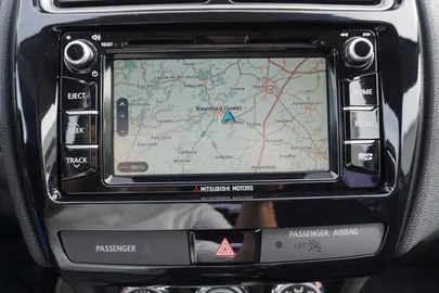 Car image 27