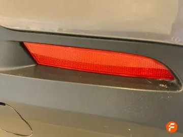 Car image 40