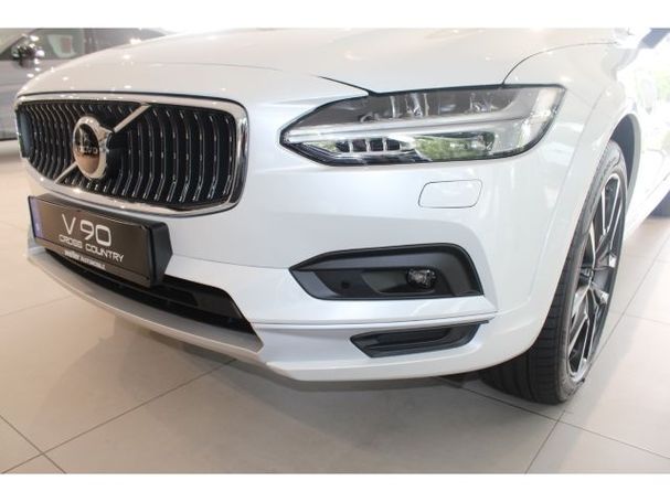 Volvo V90 Cross Country AWD B4 145 kW image number 14