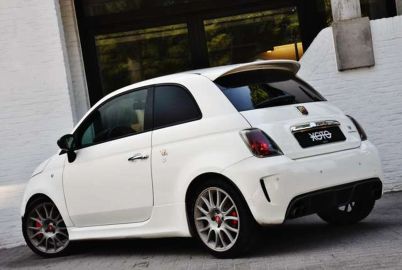 Car image 5