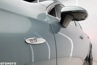 Car image 40
