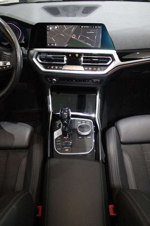 BMW 320d Touring 140 kW image number 6