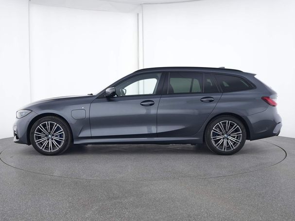 BMW 330 Touring xDrive 185 kW image number 9