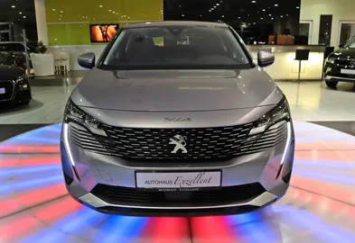 Car image 32