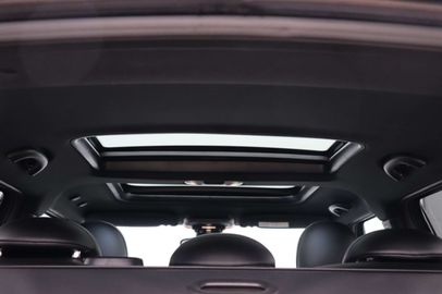 Car image 38