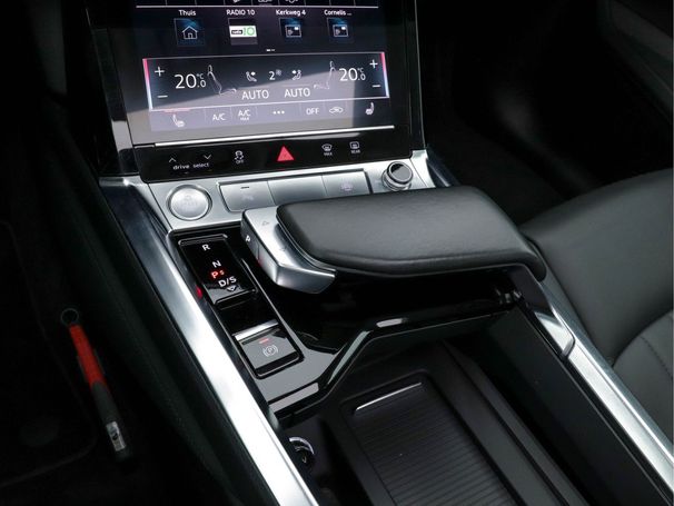 Audi e-tron 50 quattro 230 kW image number 12