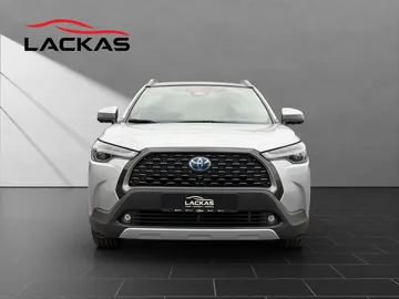 Car image 3