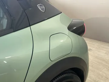 Car image 29