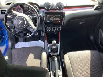 Car image 9