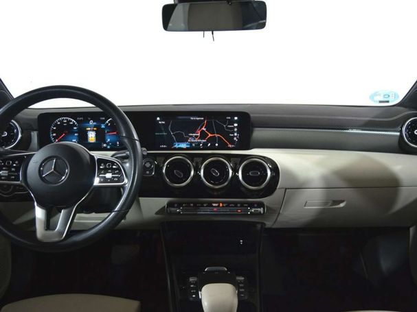 Mercedes-Benz CLA 200 d 110 kW image number 12