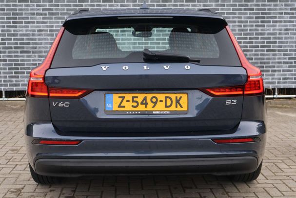 Volvo V60 B3 Essential 120 kW image number 4