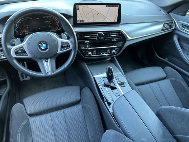 BMW 530i Touring 185 kW image number 12