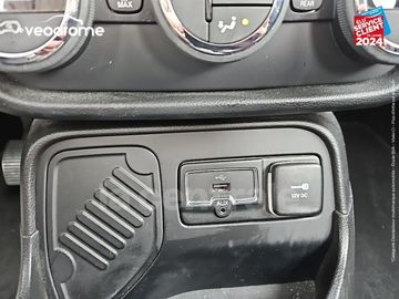 Car image 36