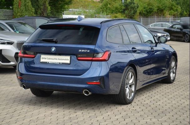 BMW 330 Touring e Sport Line 215 kW image number 5