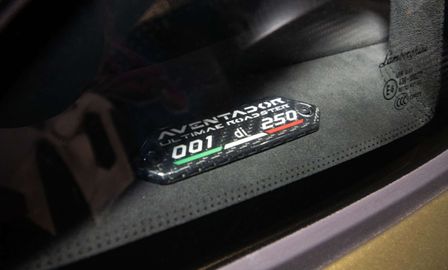 Car image 32